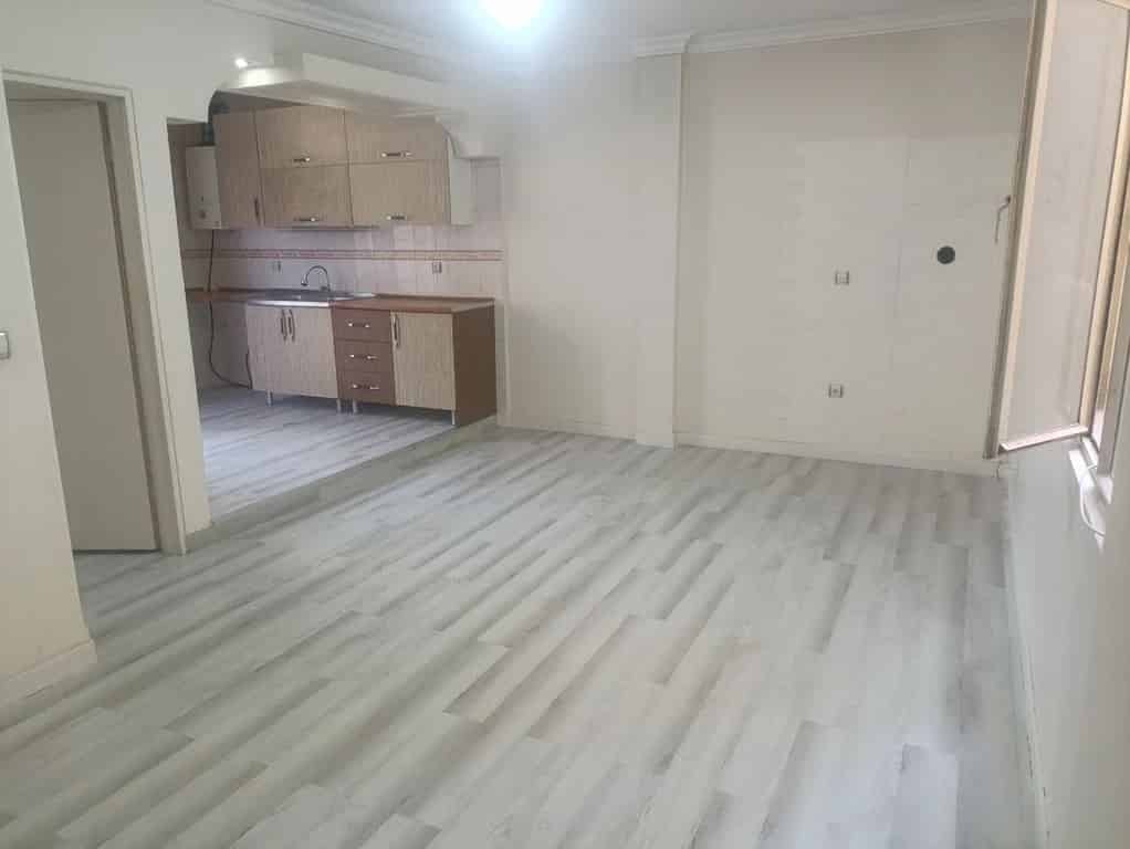 فروش آپارتمان در تهران - کارون تقاطع آذربایجان ابتدای کوچه عطایی - 2/5