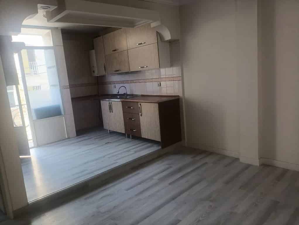 فروش آپارتمان در تهران - کارون تقاطع آذربایجان ابتدای کوچه عطایی