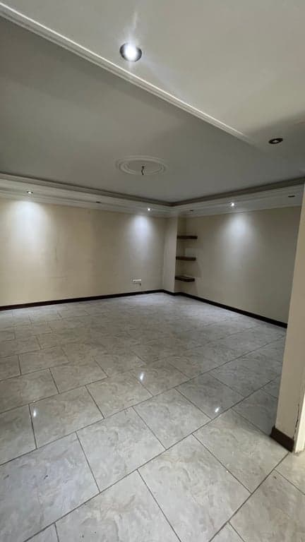 فروش آپارتمان در تهران - سی متری جی خیابان سادات کوچه قاسمی پلاک 11 - 1/5